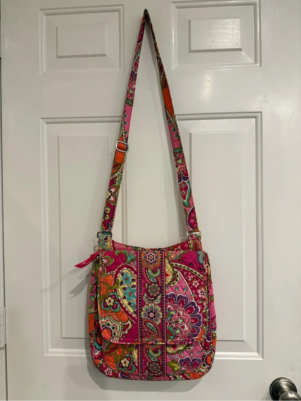 RARE Vera Bradley Pink Multicolor Floral Paisley Crossbody Shoulder Bag NWOT